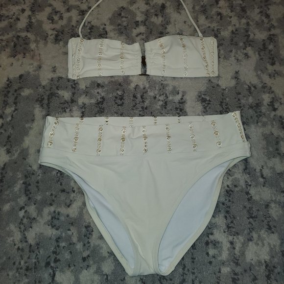 Victoria Secret Bikini || Large bottom Medium Top - Picture 4 of 10